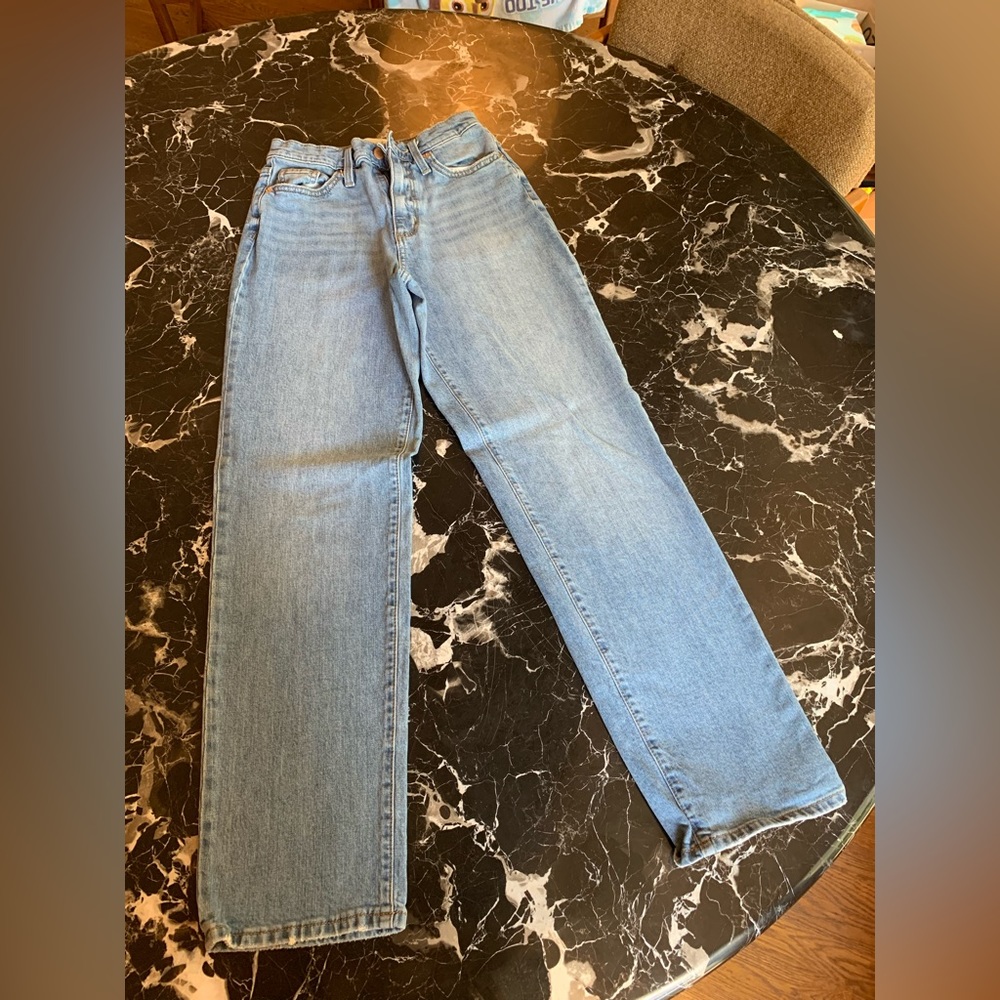 Universal Thread Jeans